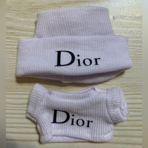 Dior white hat and top for Labubus. - Picture 1 of 2